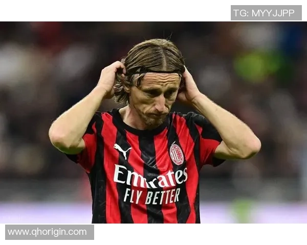 莱奥绝杀助力AC米兰逆转国米登顶意甲榜首之争 莱奥绝杀助力AC米兰逆转国米登顶意甲榜首之争